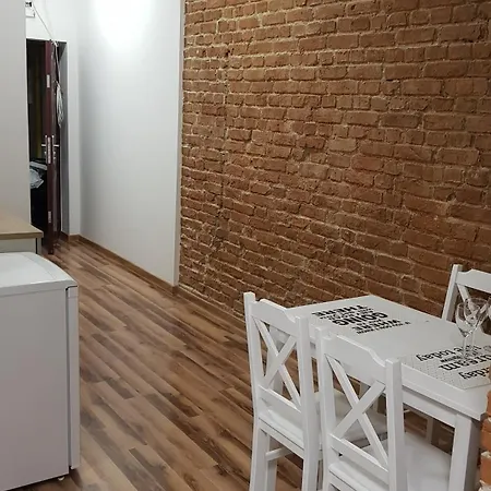 Nr 15 - 2 Z 2 Lazienkami Centrum Parking Gratis!